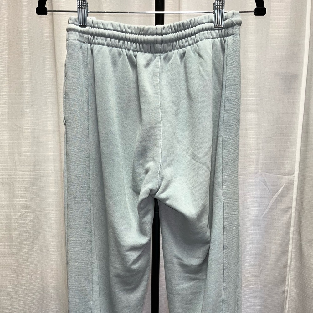 Tna Airy AF Fleece Boyfriend Sweatpant in blue | size small - Picture 4 of 9
